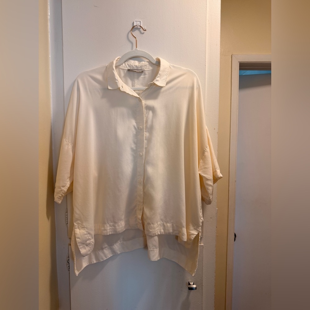 Everlane The Drapey Square Shirt | Cream/Ivory | Size L